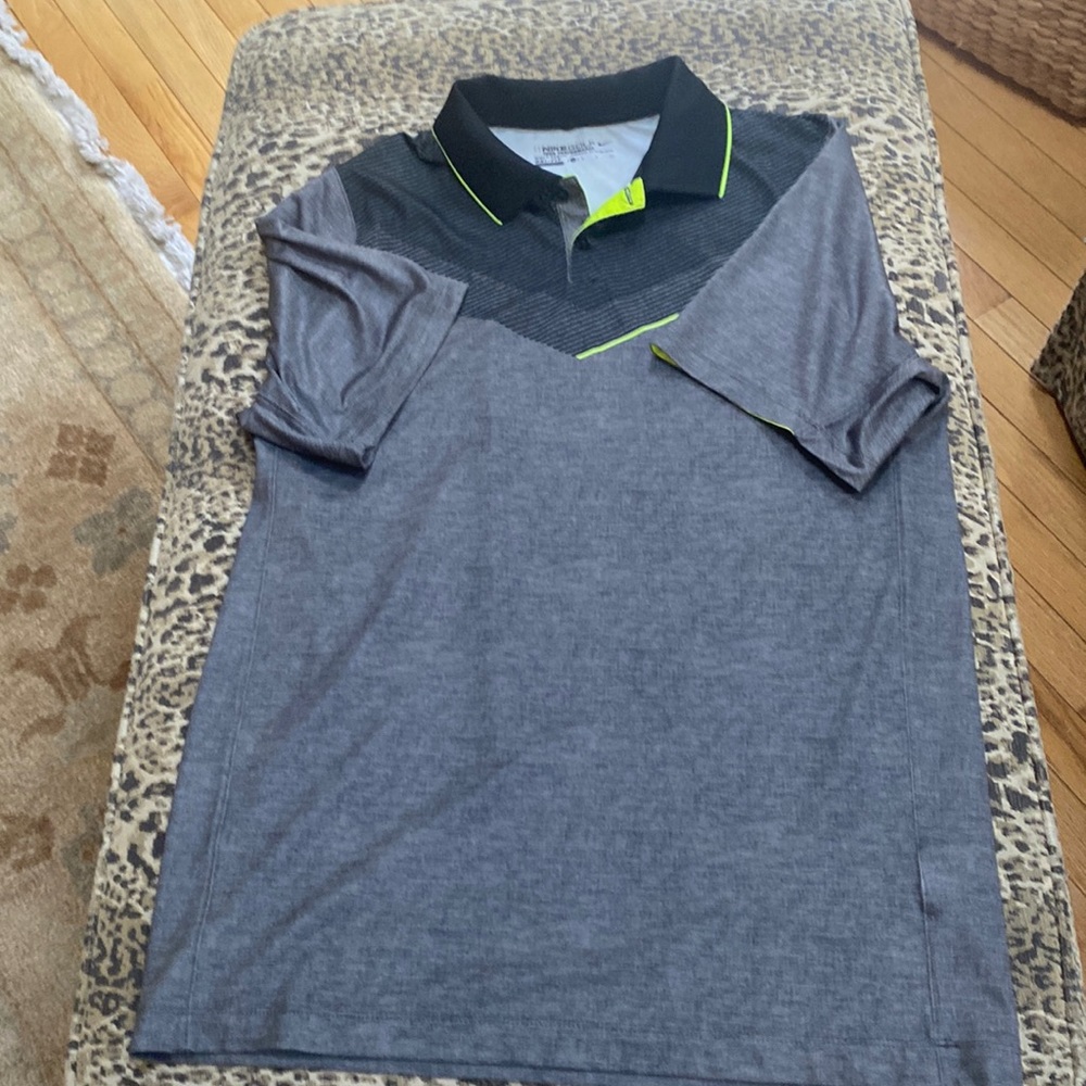 Nike golf drifit size small